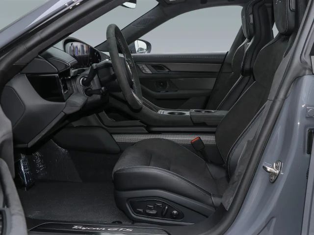 Porsche Taycan GTS Sport Turismo