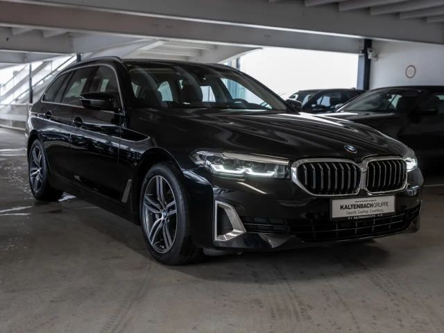 BMW 530 530i Luxury Line Touring