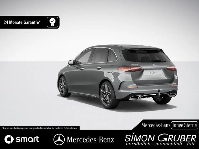 Mercedes-Benz B 200 AMG Line Sedan