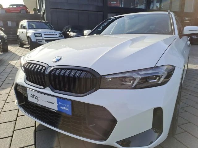 BMW 320 320d M-Sport Touring xDrive
