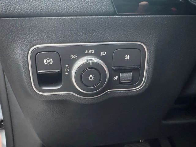 Mercedes-Benz B 250 B 250 e