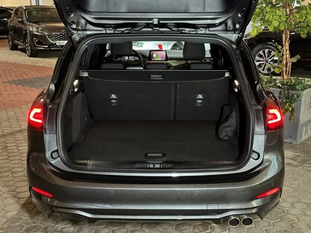 Ford Focus ST Line Style Wagon