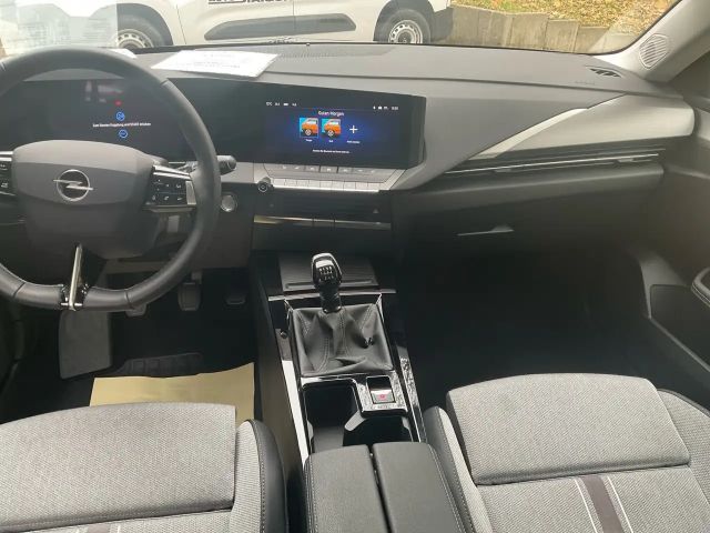 Opel Astra 1.2 Turbo Elegance Turbo