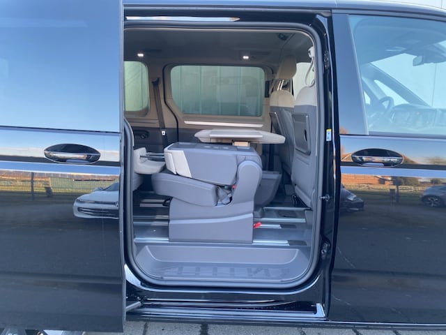 Volkswagen Multivan Goal 7-Sitzer LM19 EasyOpen LED Navi AHK