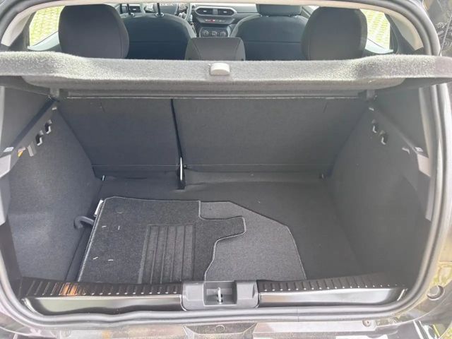 Dacia Sandero mit Klima, DAB & Bluetooth Klima Einparkhilfe