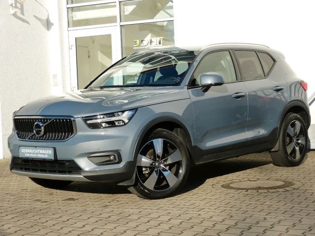 Volvo XC40 Momentum T3