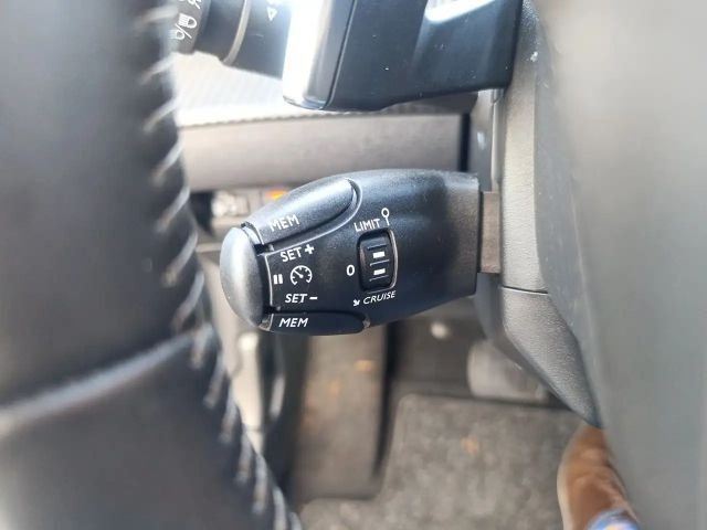 Peugeot 208 Allure Pack PureTech