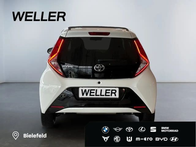 Toyota Aygo Hatchback Play Team D X-play