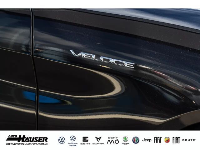 Alfa Romeo Giulia AT8 Q4 Turbo Veloce