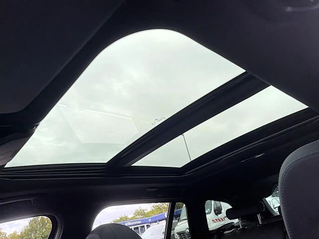 BMW 330 330e M-Sport Touring xDrive