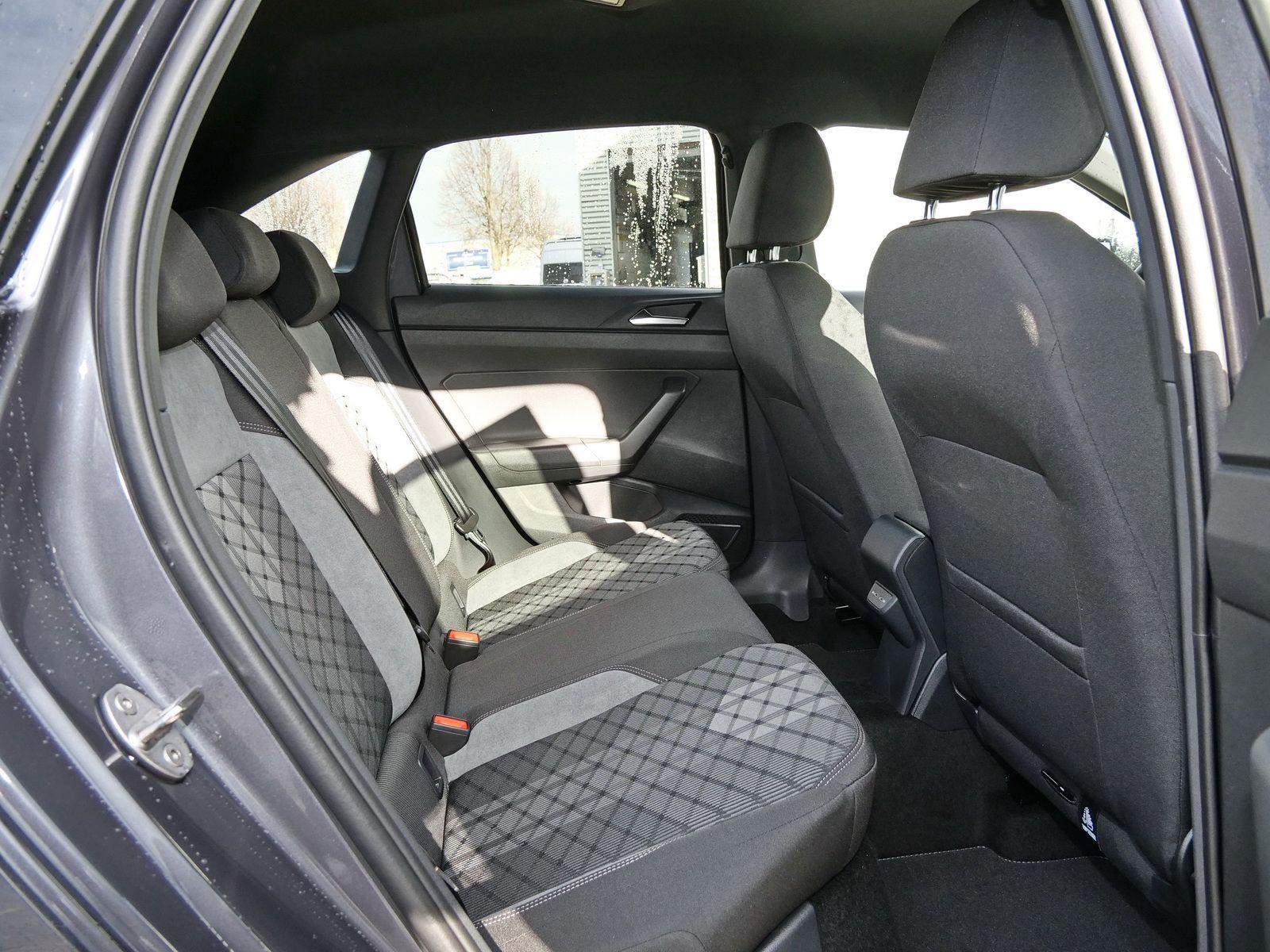 Volkswagen Taigo 1.0 TSI DSG R-Line