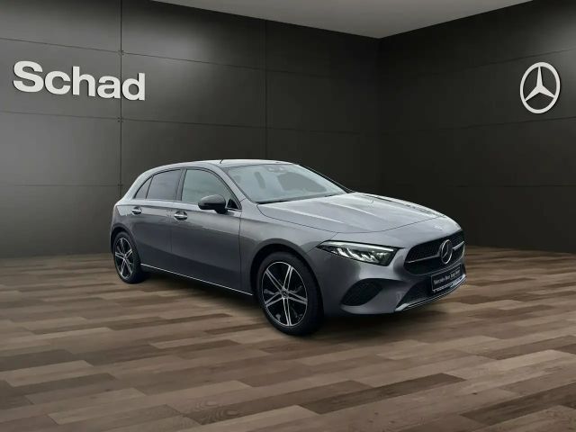 Mercedes-Benz A 200 A 200 PROGR+MBUX+PANO+KAMERA+LED+DISTR+SHZ+NIGHT