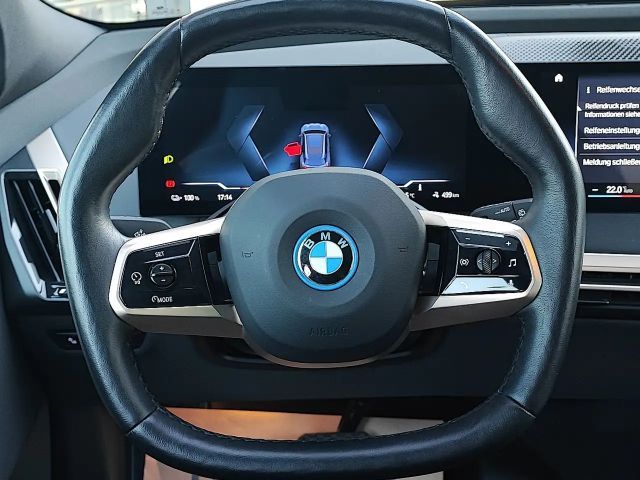 BMW iX xDrive50