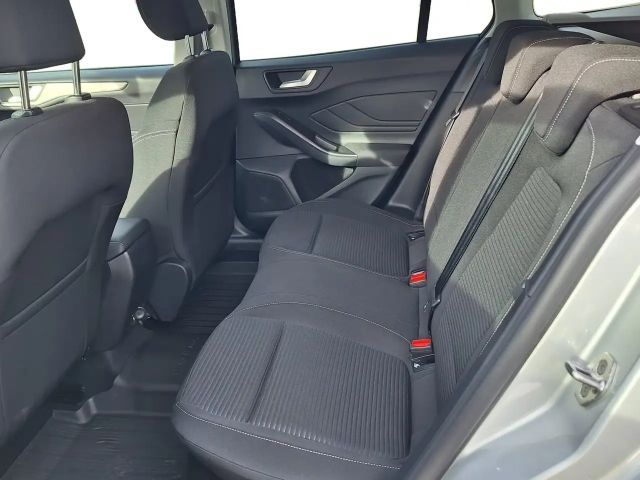 Ford Focus Titanium Wagon