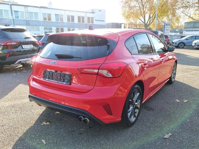 Ford Focus EcoBoost ST Line