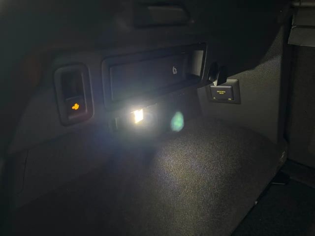 Volkswagen Tiguan R-Line Style