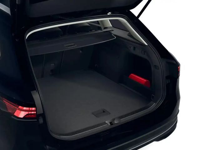 Volkswagen Passat 1.5 eTSI Business Variant