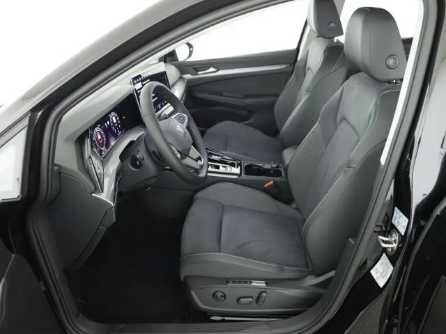 Volkswagen Golf DSG Style eHybrid