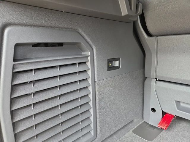 Volkswagen Multivan 2.0 TDI DSG Lang T7