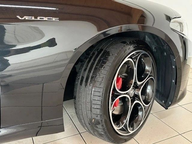 Alfa Romeo Giulia AT8 Q4 Veloce