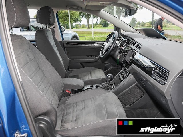 Volkswagen Touran 1.5 TSI DSG R-Line