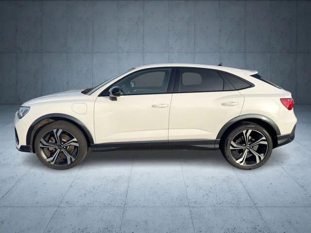 Audi Q3 45 TFSI Hybride S-Line