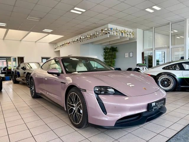 Porsche Taycan Performance Plus