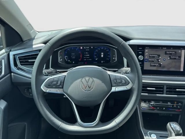 Volkswagen Polo 1.0 TSI DSG Style