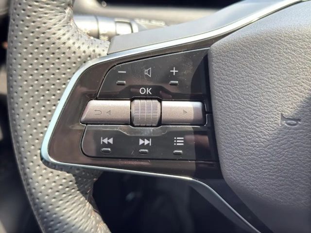 Nissan Ariya Coupe 63 kWh °LED°Navi°RFK°AAC°ACC°SHZ°