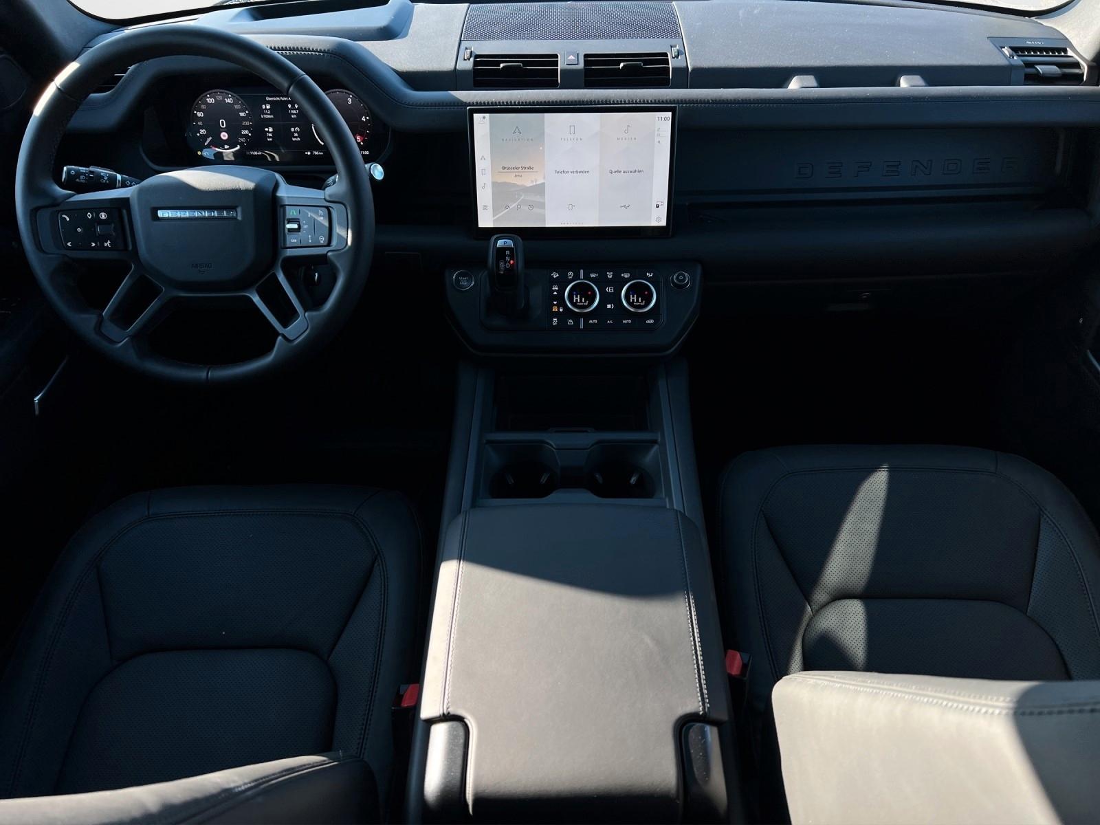 Land Rover Defender 110 Dynamic HSE