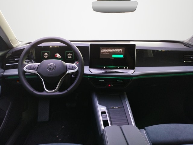 Volkswagen Passat 1.5 eTSI Business Variant