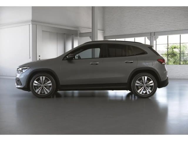 Mercedes-Benz GLA 200 Progressive