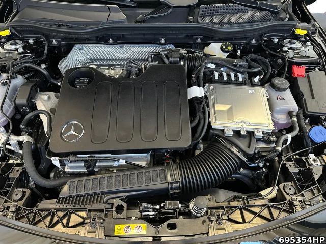 Mercedes-Benz CLA 200 AMG Line Coupé Premium