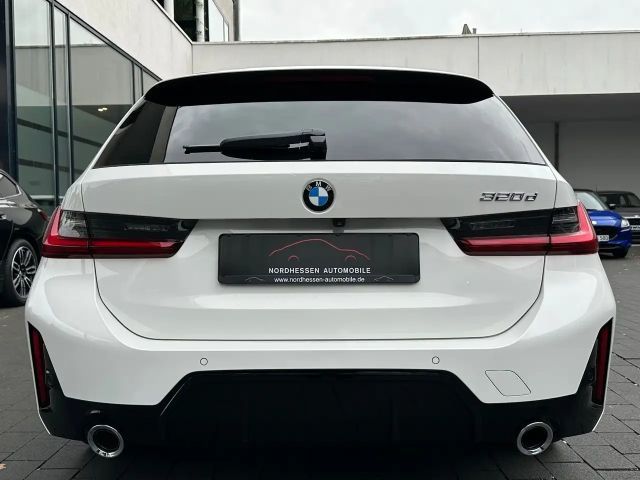 BMW 320 320d M-Sport Touring