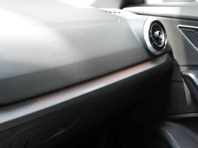 Audi Q2 35 TDI S-Line