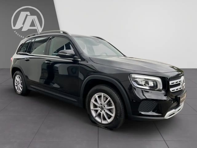 Mercedes-Benz GLB 200 4MATIC GLB 200 d