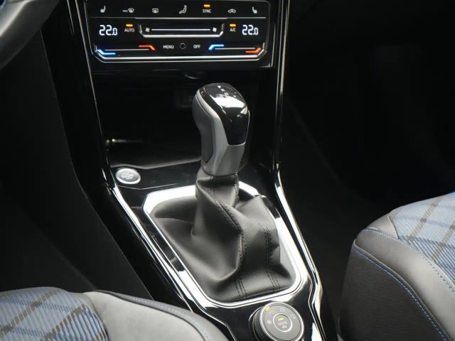 Volkswagen T-Roc R MATRIX LEDER AKRAPOVIC ACC NAVI VIRT