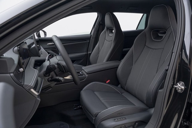 Skoda Superb 2.0 TDI Combi Sportline