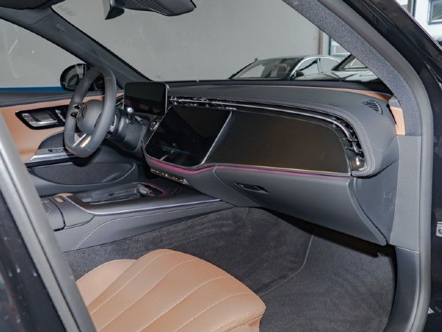 Mercedes-Benz E 200 Sedan