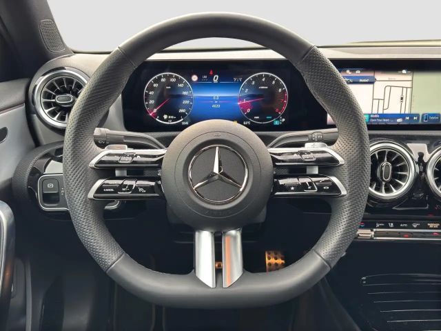 Mercedes-Benz A 200 AMG Line