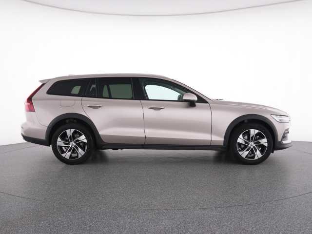 Volvo V60 Cross Country CC
