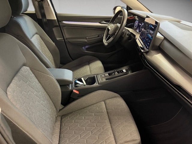 Volkswagen Golf 1.5 eTSI DSG Golf VIII Variant