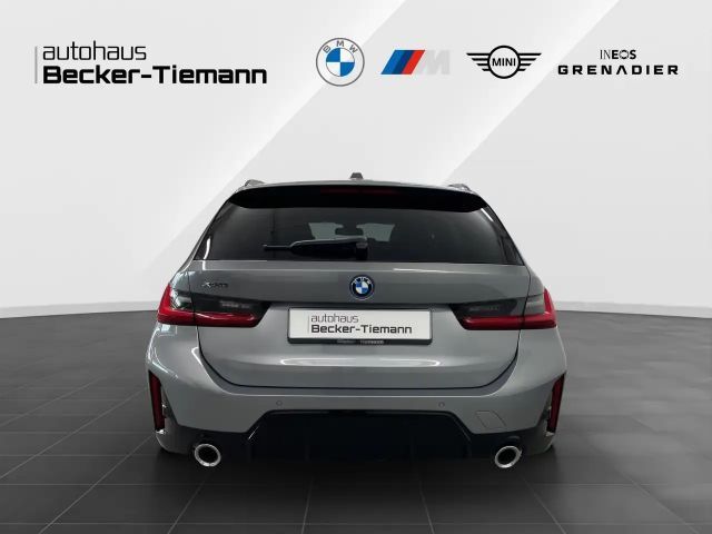 BMW 320 320e M-Sport Touring xDrive