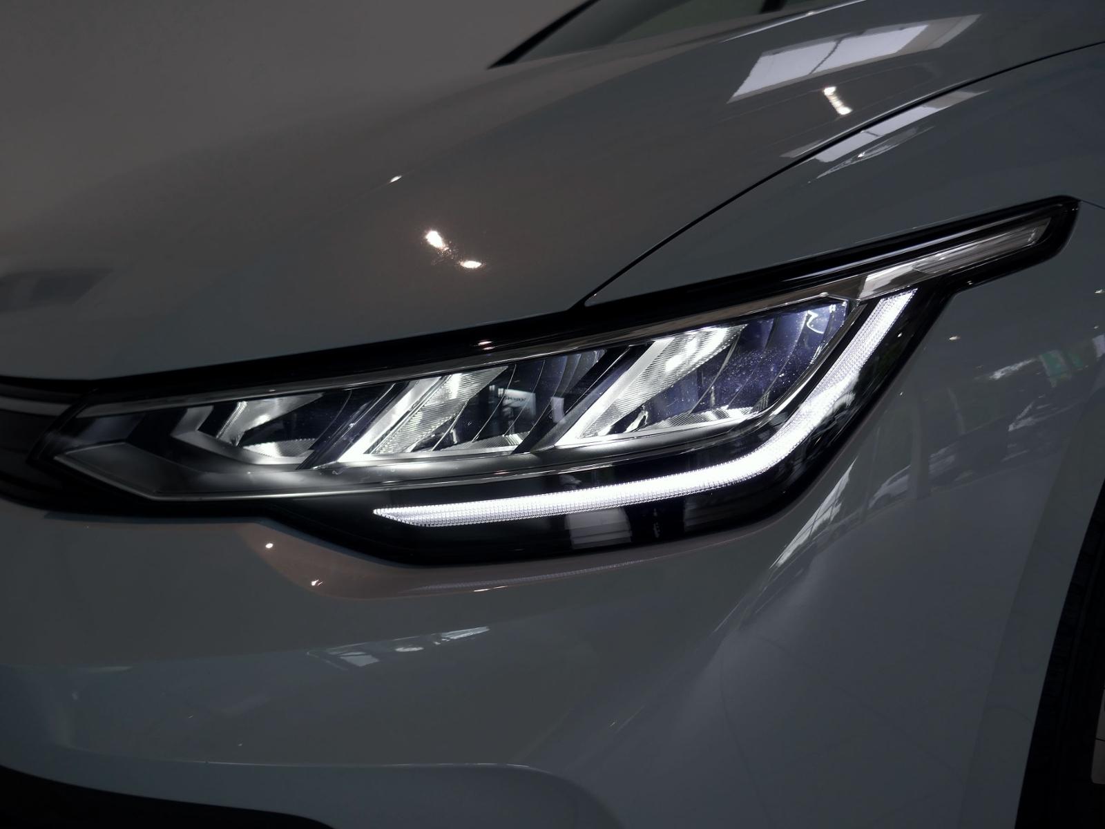 Volkswagen Golf 1.5 TSI Golf VIII