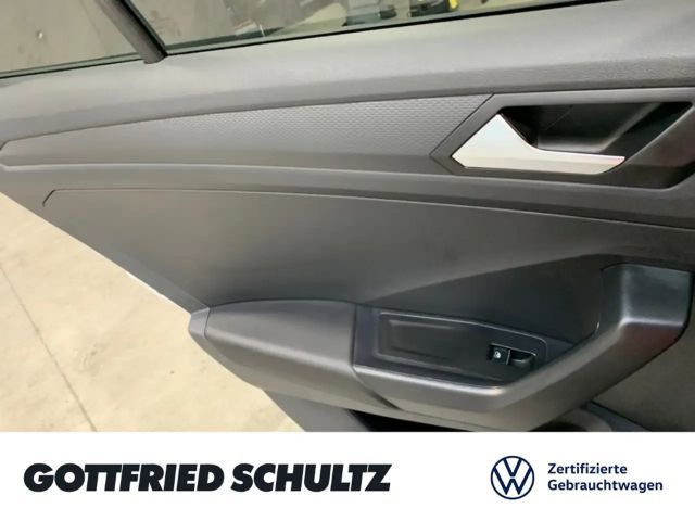 Volkswagen T-Roc GOAL TSI SITZHEIZUNG EINPARKHILFE NAVI LED