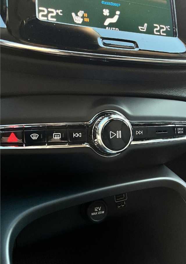 Volvo XC40 Momentum T3