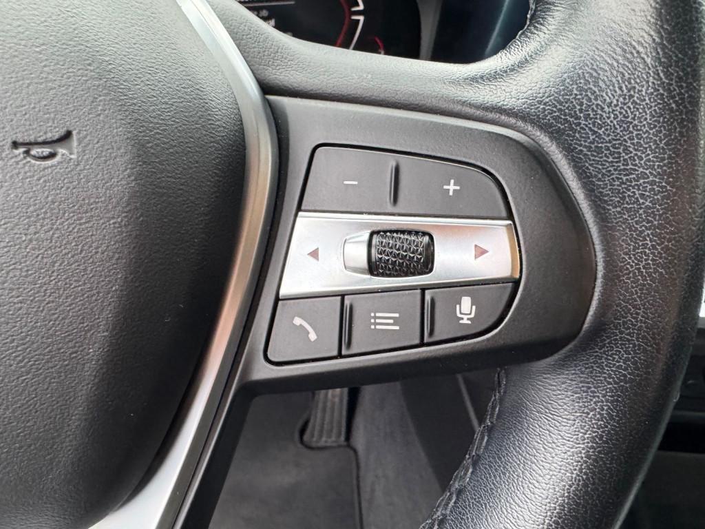 BMW 320 320d Sport Line xDrive