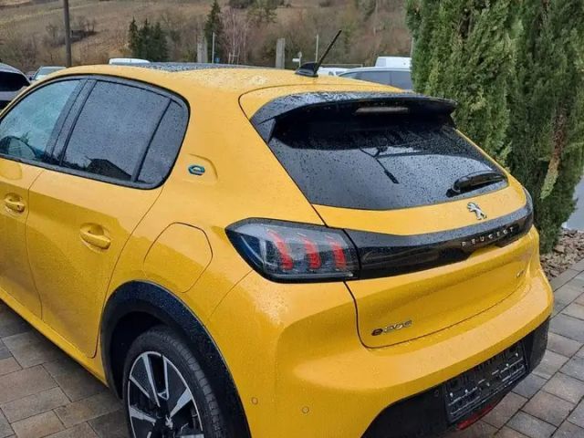 Peugeot E-208 GT-Line