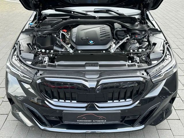 BMW 540 540d M-Sport Touring xDrive