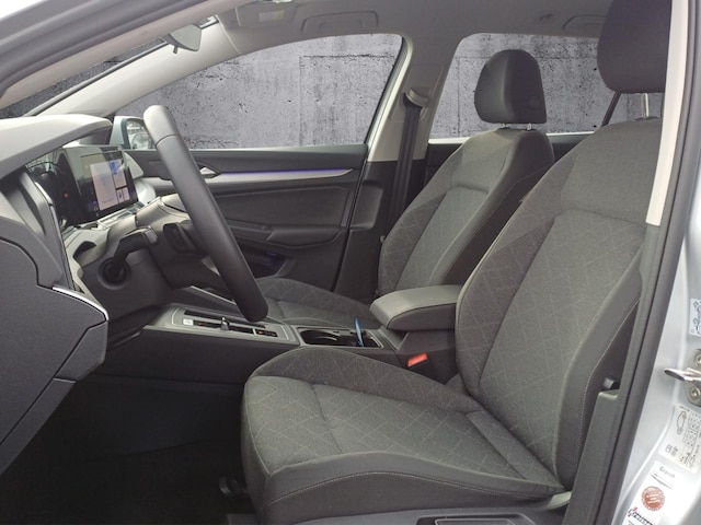 Volkswagen Golf Life Variant